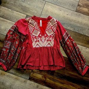 Anthropologie long sleeved top. Worn maybe once, so brand new.